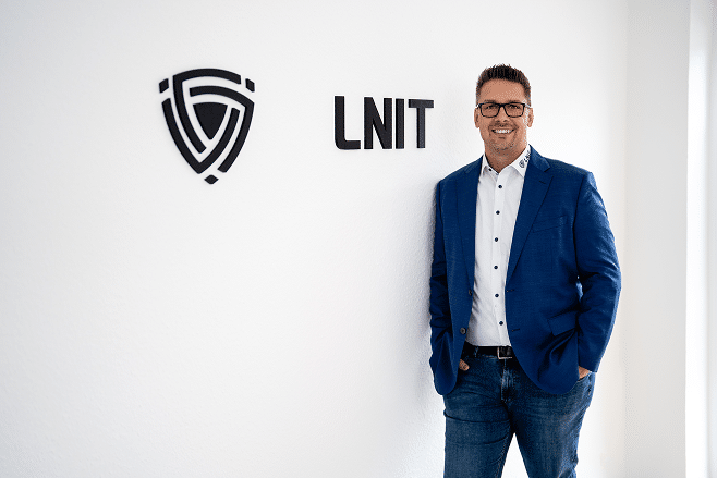 Wir betreuen die IT von kleinen und mittelständischen Unternehmen aus den Bereichen Pflege, Handwerk, Handel und Produktion und öffentlicher Hand.