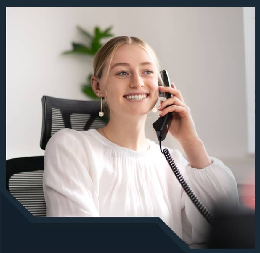 Im Erstgespräch analysieren wir Ihre IT-Infrastruktur und erstellen ein konkretes Angebot.